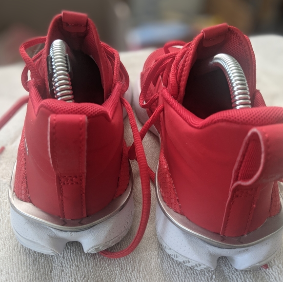 UNDER ARMOUR Men's Curry 7 Team Red White Basketball Shoe - Picture 5 of 6